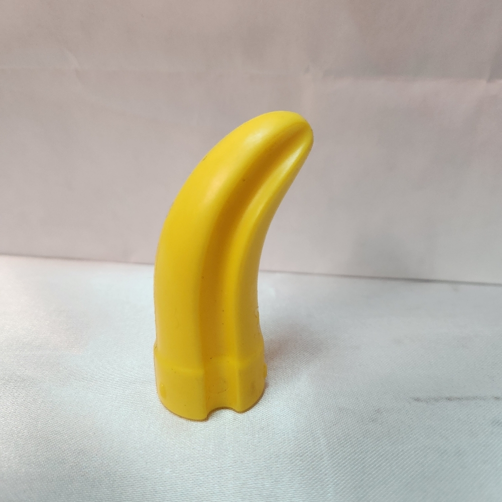 Tupperware Tupper Toys Yellow Tail